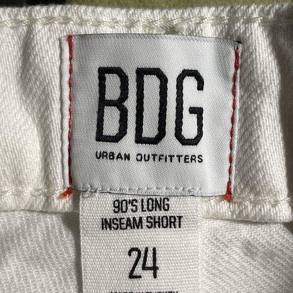 Urban Outfitters BDG Size 24 90s Denim Shorts Cream High Rise Cotton Button Fly - Picture 7 of 11
